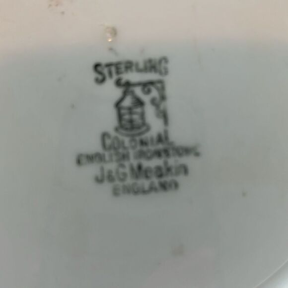 Sterling Colonial Plate 9 3/4 Inches Round White Blue Roses & Trim Scallop Edge - Picture 4 of 7